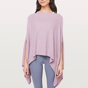 Lululemon forward flow cape